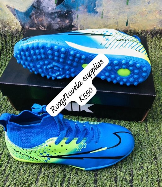 Tack boots/futsal/ trainers boots