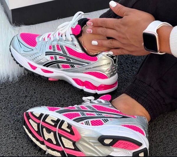 Chaussures de sport Asics pour femmes