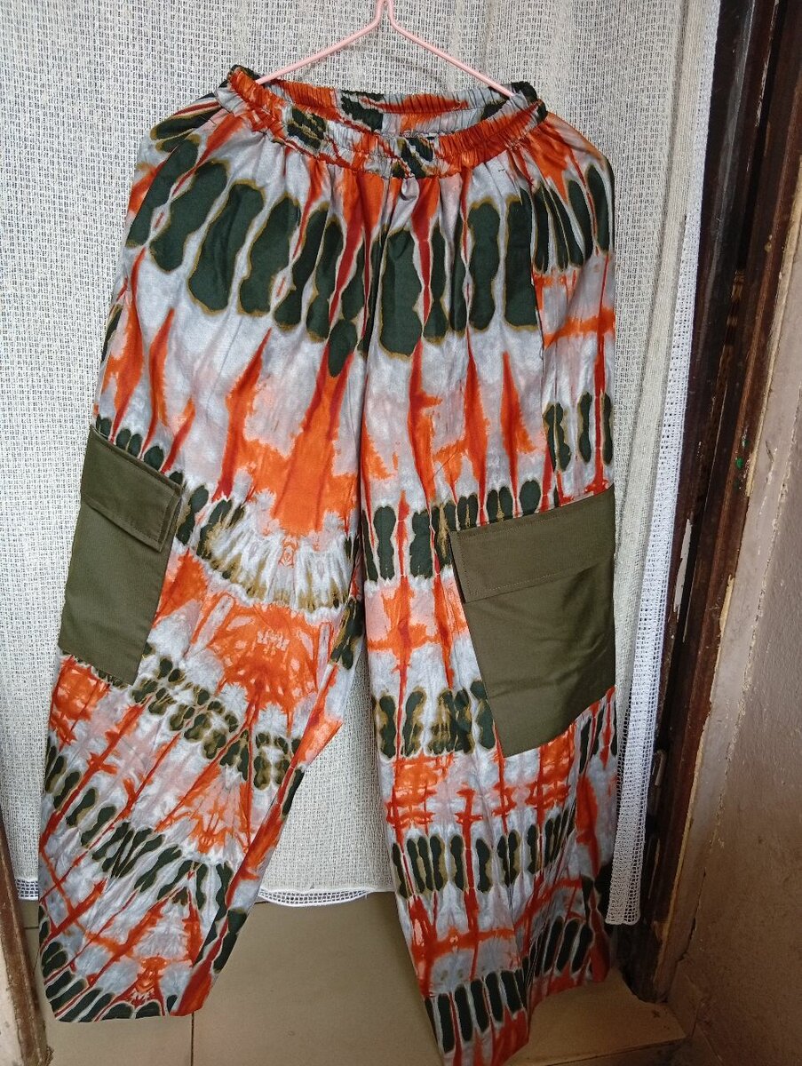 Ensemble tie-dye coloré