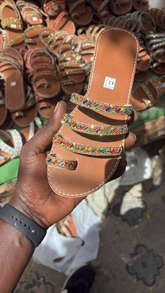 Sandales perlées élégantes