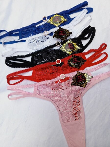 String en dentelle élégante