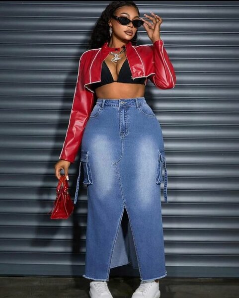 Long side pocket skirt