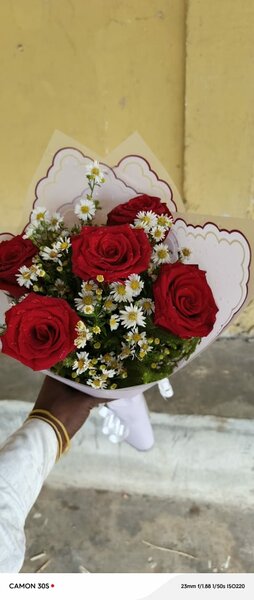 Medium Bouquet Roses