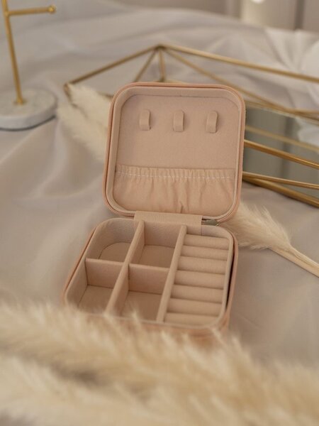 Шкатулка органайзер для украшений