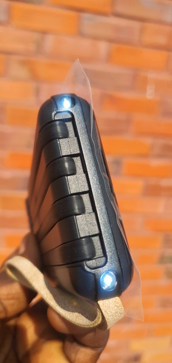 Quality 10,000mah powerbank with flash light