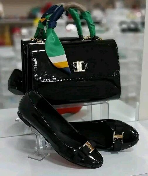 Set chaussures et sac coloré