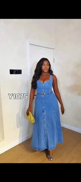 Robe en jean à bretelles