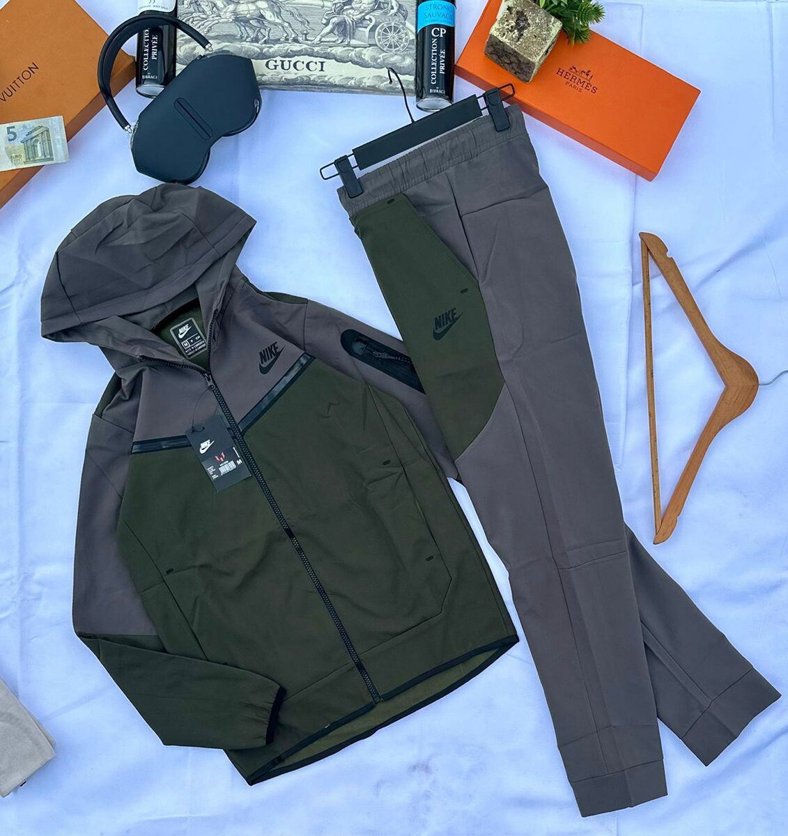 Nike Men's Tracksuit Set