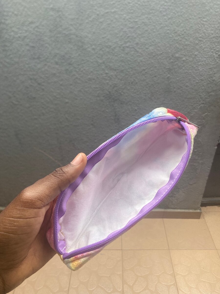 Trousse multicolore licorne