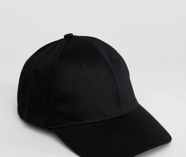 Casquette noire classique