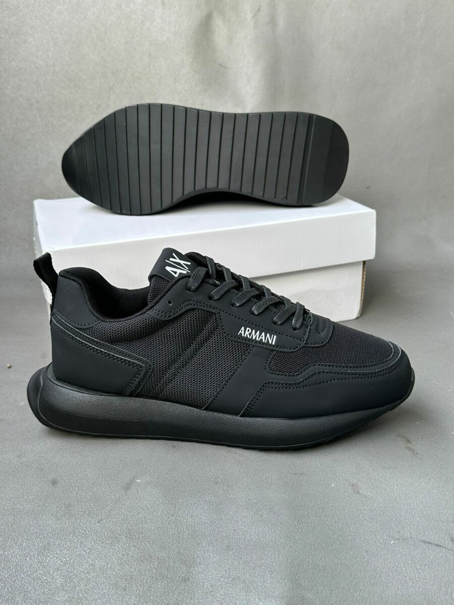 Sneakers Armani élégantes