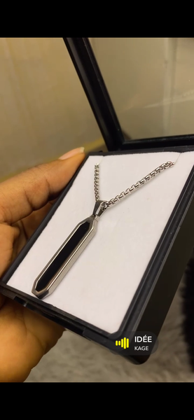 Collier Pierre Noire Élégante