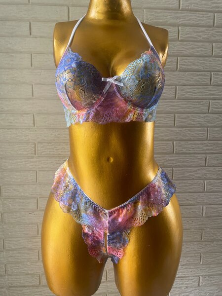 Ensemble lingerie dentelle multicolore