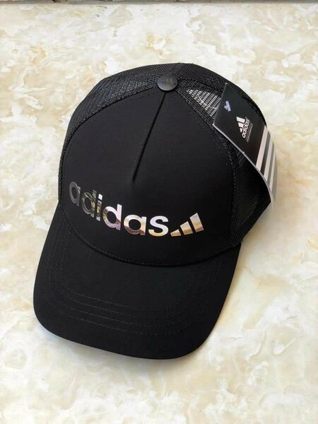 Casquettes de marque élégantes