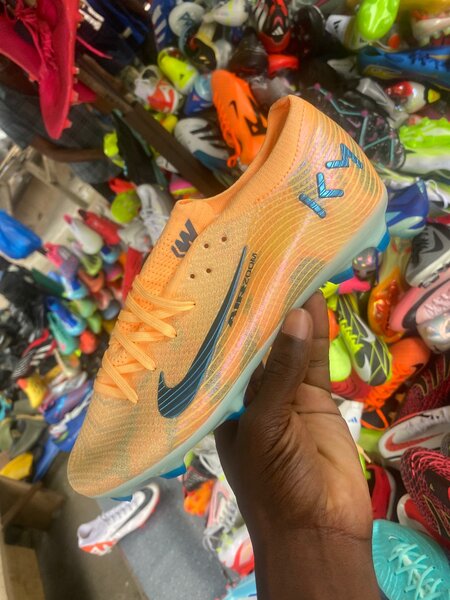 Chaussures de football innovantes