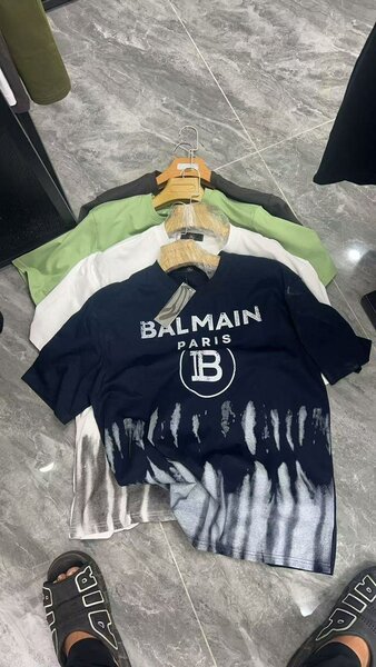 T-shirt tendance homme stylisée