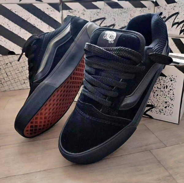 Chaussures de Basket Homme Noir