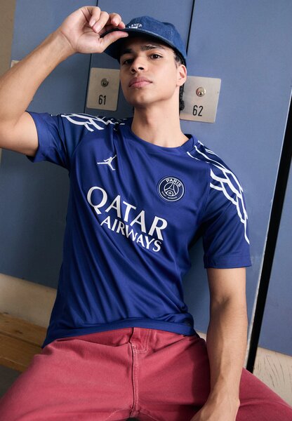 Maillots bleu du psg