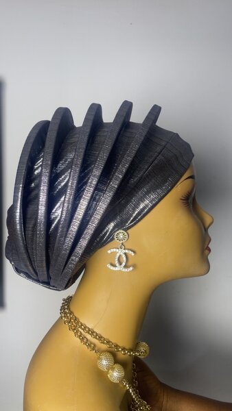 Chapeau Turban Gris Élégant