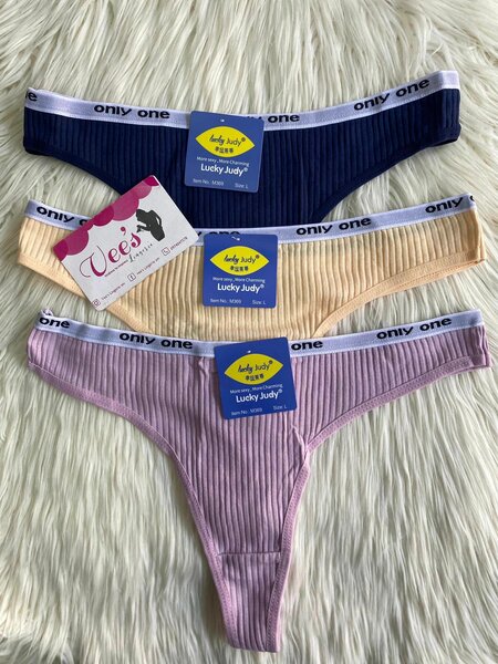 Strings et culottes pour femmes