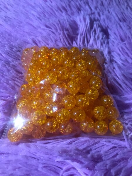 Perles en verre transparentes et colorées