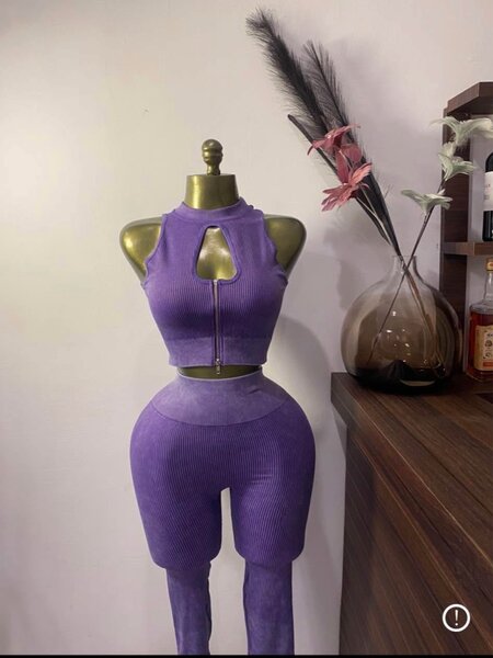 Ensemble de sport violet