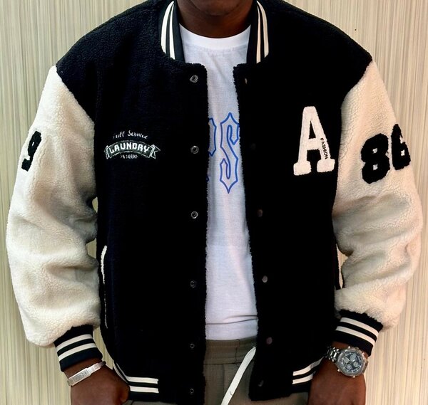 Veste universitaire en laine