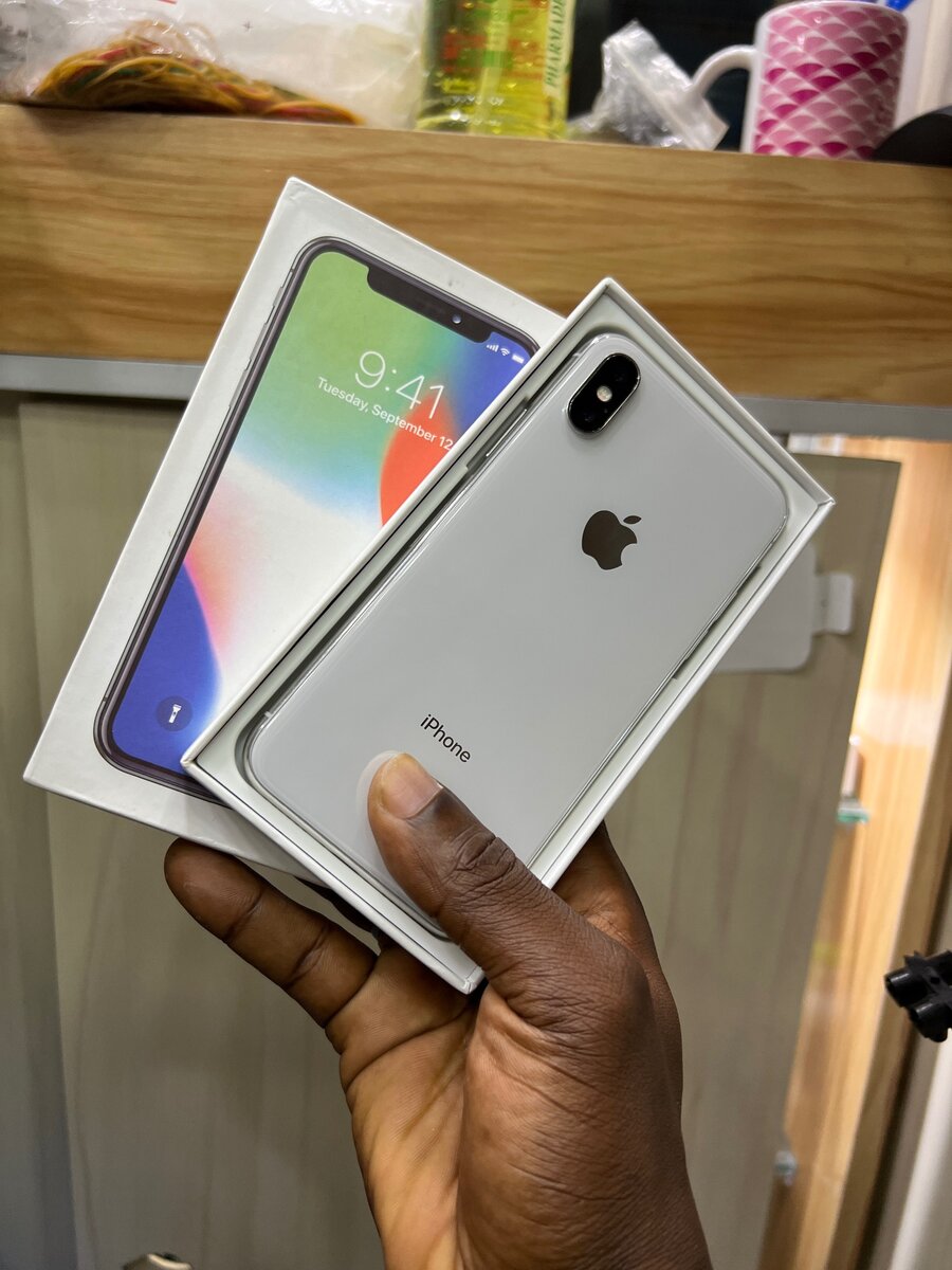 iPhone X 64Go