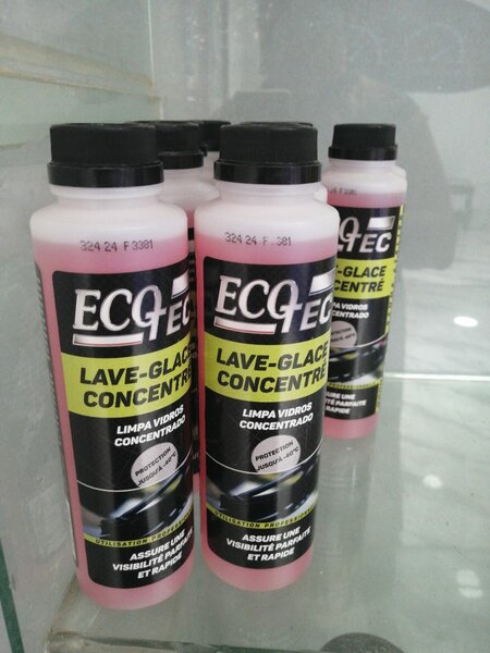 Liquide lave-glace concentré
