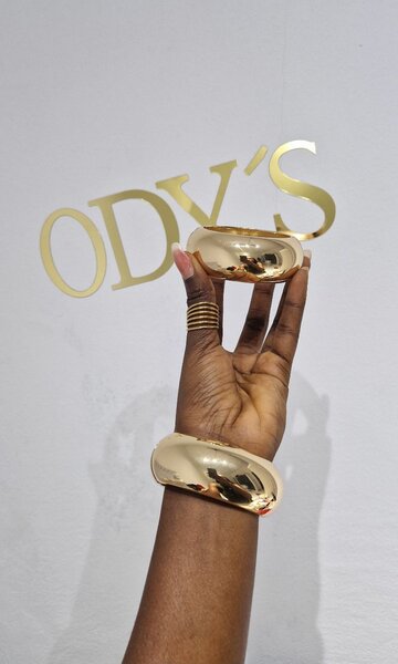 Bracelets élégants en perles dorées