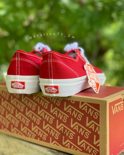 Classic Vans Red Era 