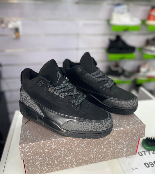 Black Cat Jordan 3
