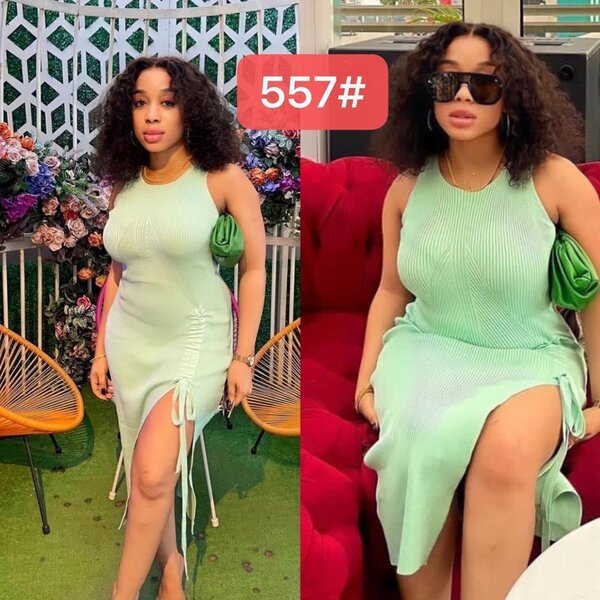 Robe verte élégante avec fente