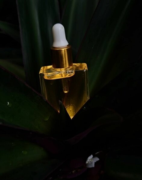 Huile de parfum SHAGAF OUD S.A