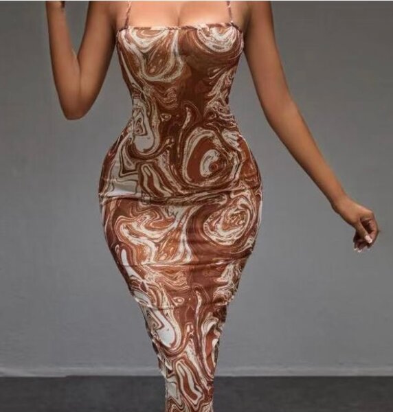 Robe moulante à motifs