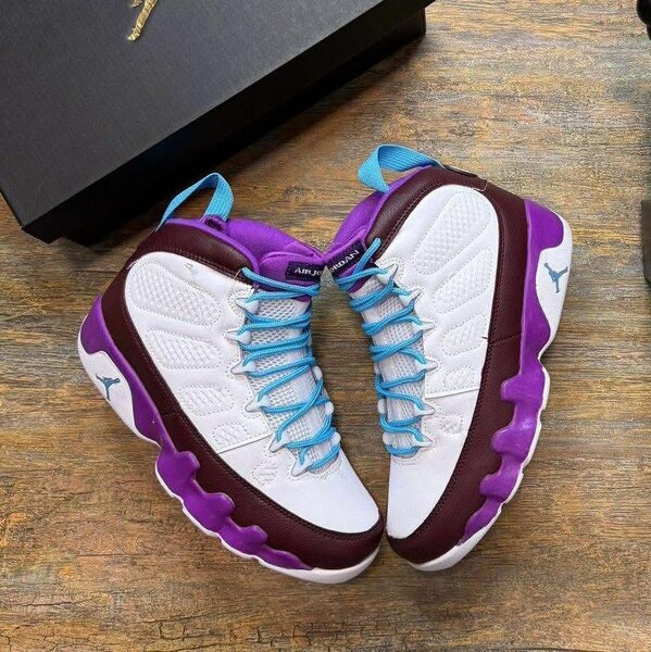AIR JORDAN 9
