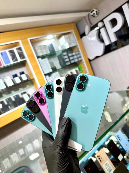 iPhone 16 - Couleurs Variées