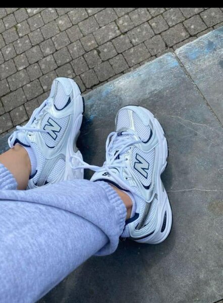 New Balance 530