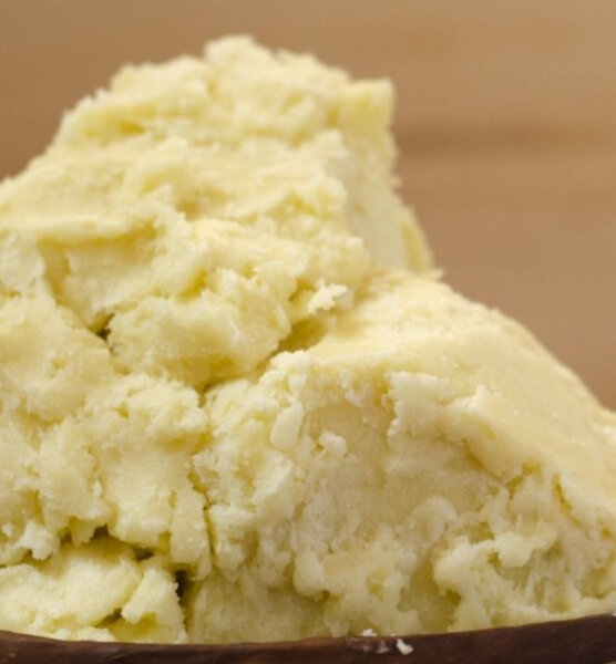 BEURE DE KARITE (1 Kg/3000 fr)