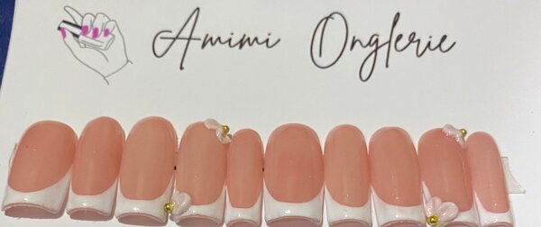 Faux ongles élégants nude