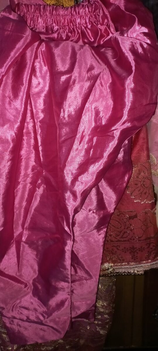 Organza suit. Used 2time