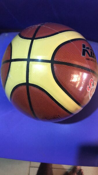 Ballon Basketball En Cuir Synthétique