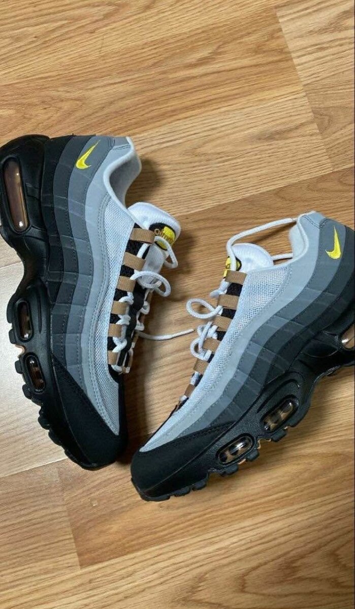 Nike Air Max 95 Sneakers
