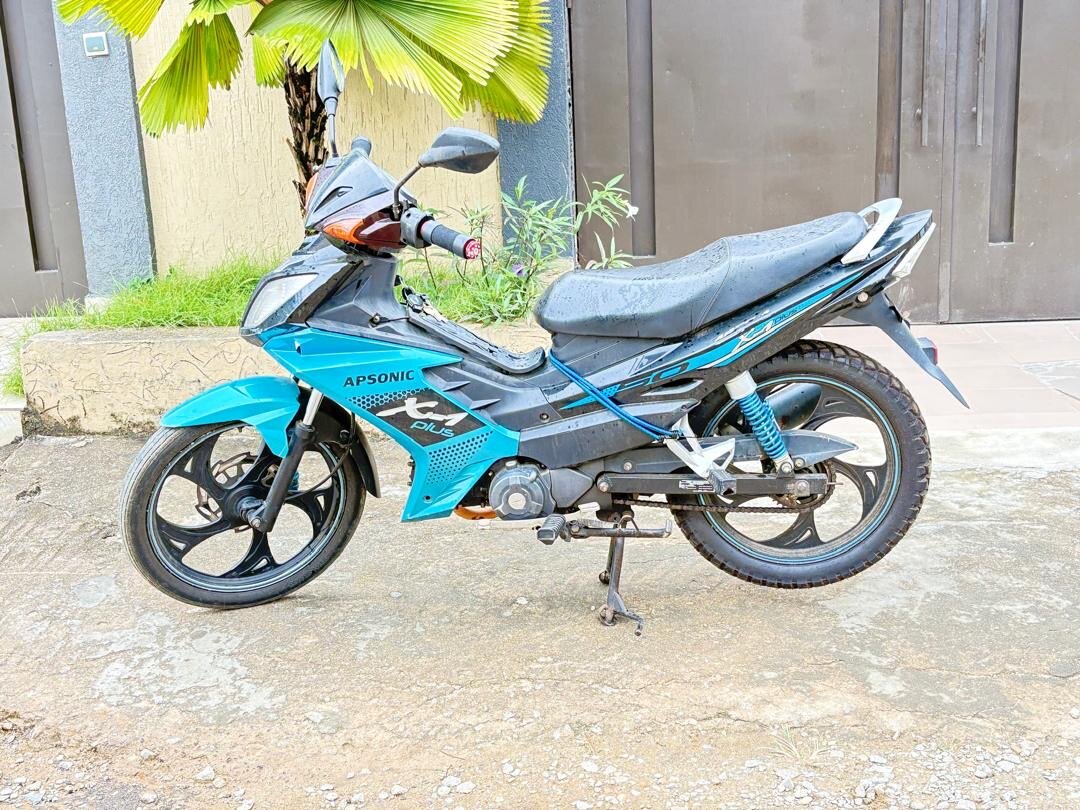 Moto Apsonic sportive