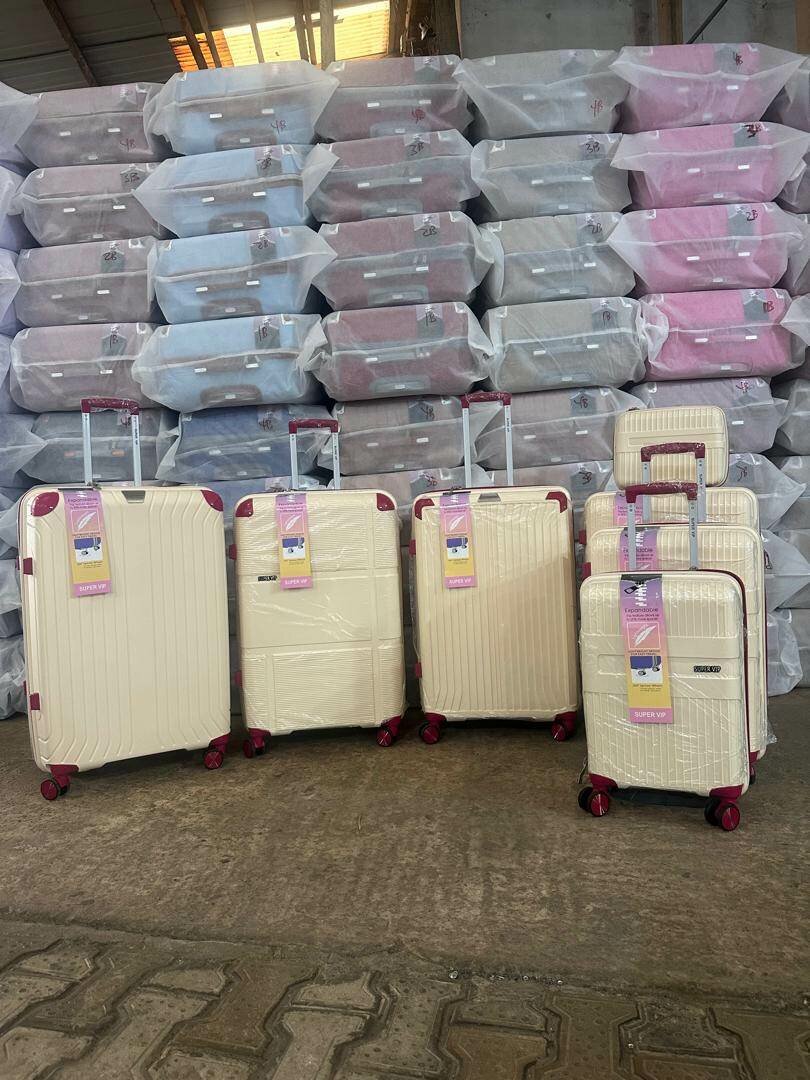 Travelling Bags - White (4 Sets)