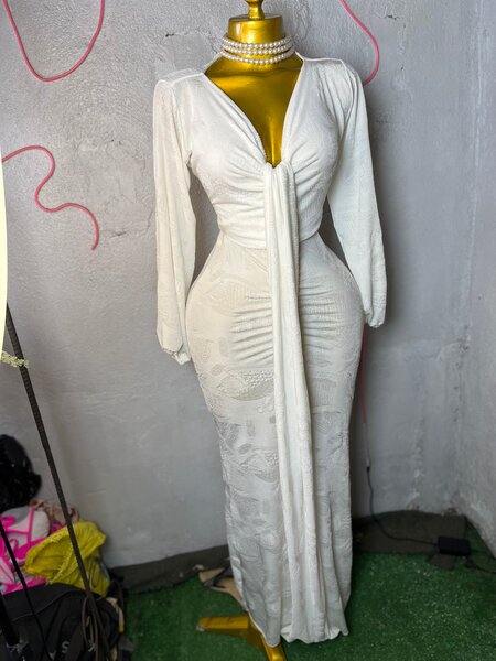 Robe longue élégante blanche