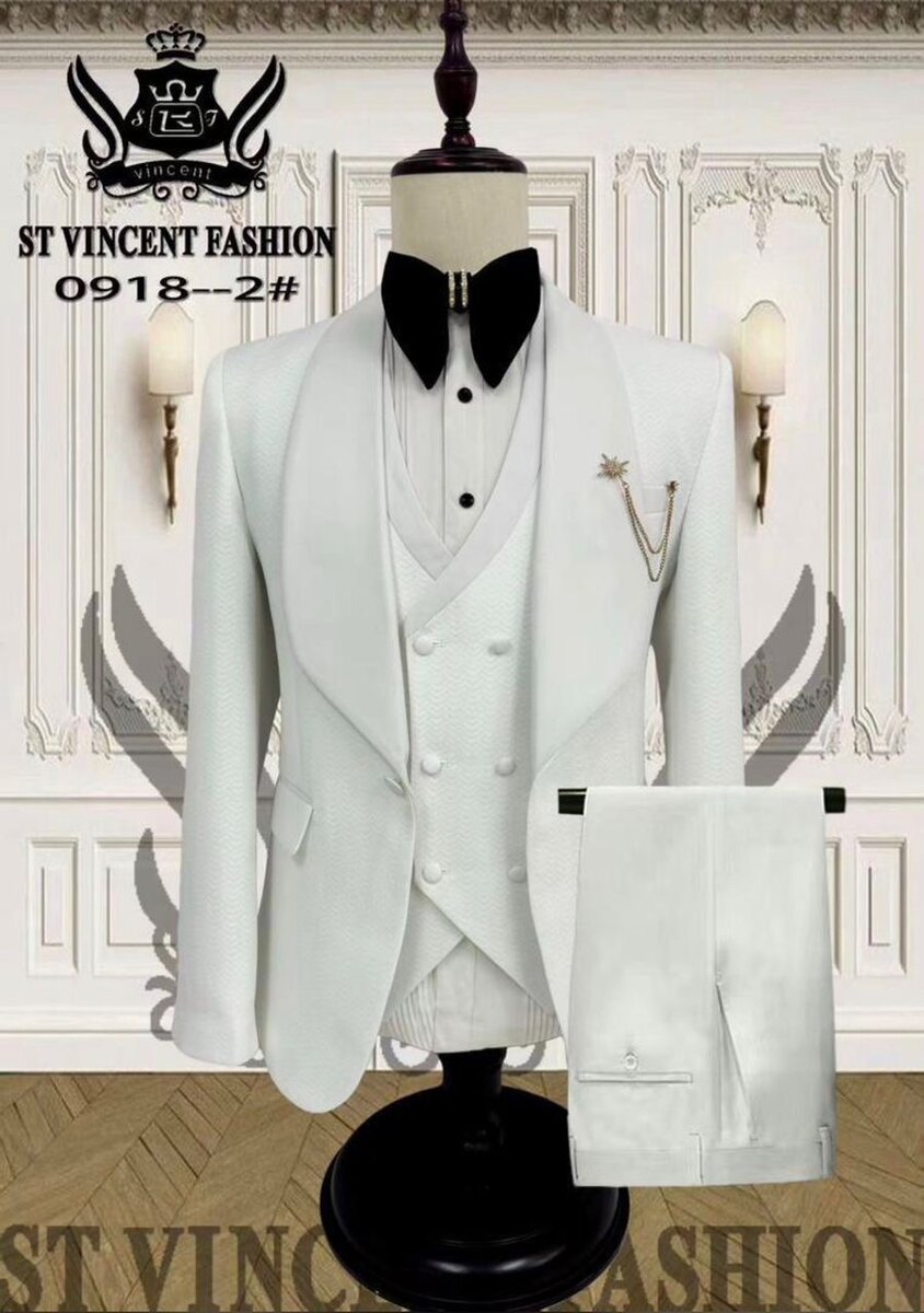 Costume de cérémonie élégant