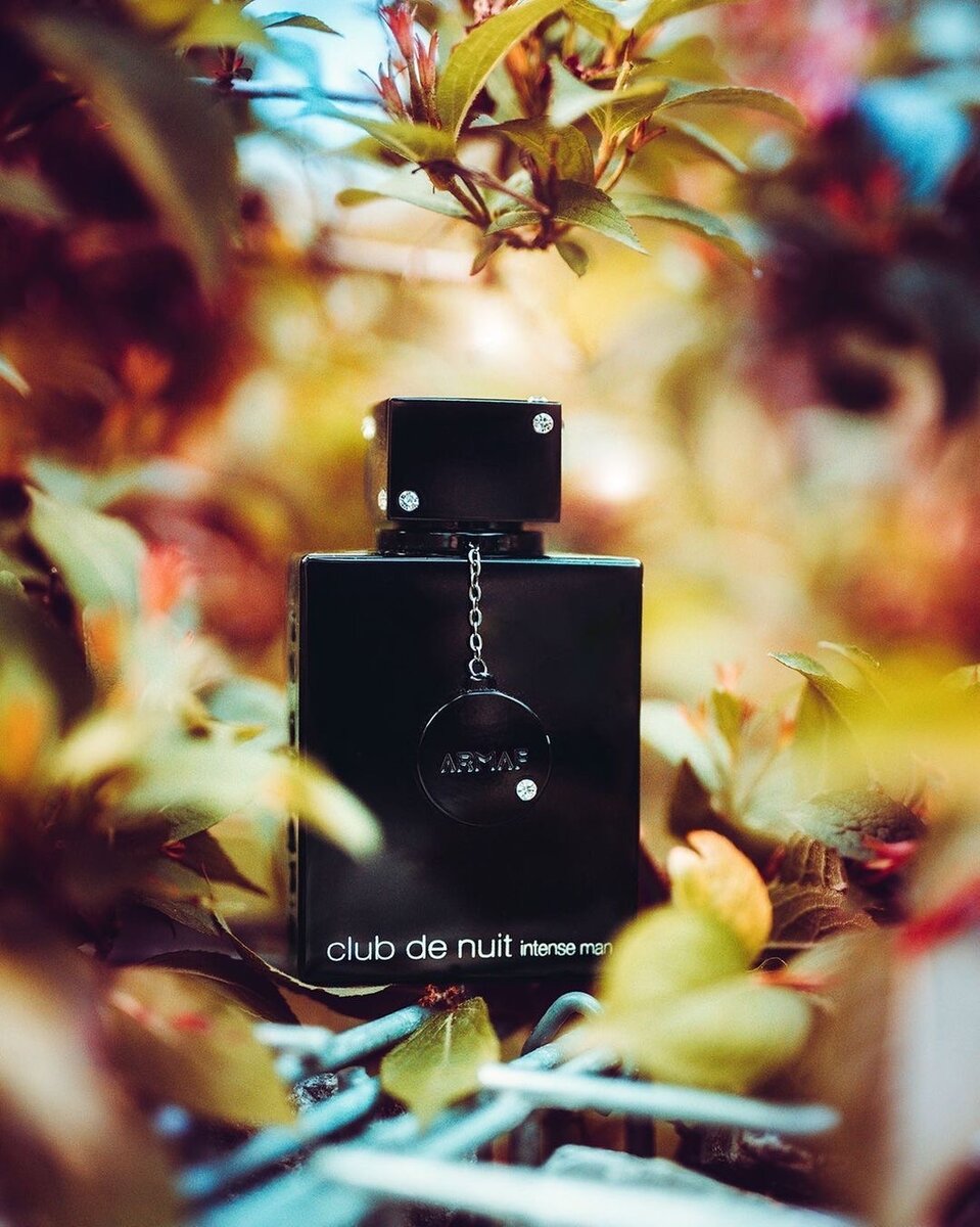 Club de nuit intense man