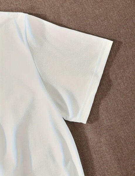 С принтом футболка