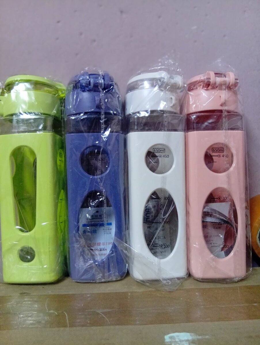 Bouteille en verre à infuseur